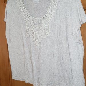 Ladies short sleeve top